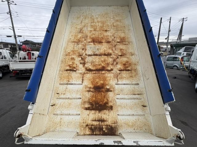 HINO DUTRO 2019 Image 31