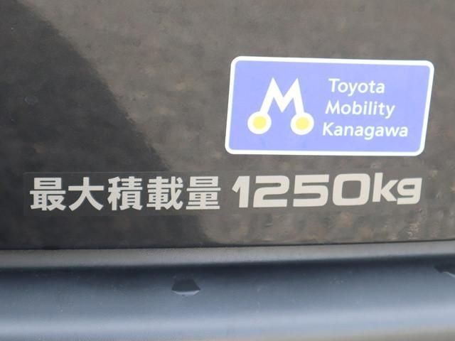 TOYOTA HIACE VAN 2WD 2023 Image 31