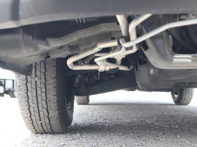 TOYOTA HIACE VAN 2WD 2023 Image 31