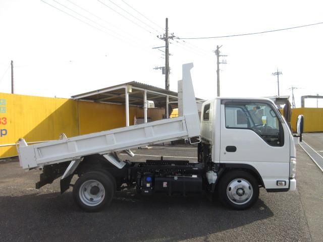 ISUZU ELF 2023 Image 31