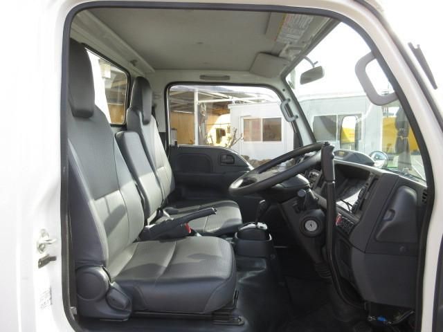 ISUZU ELF 2023 Image 31