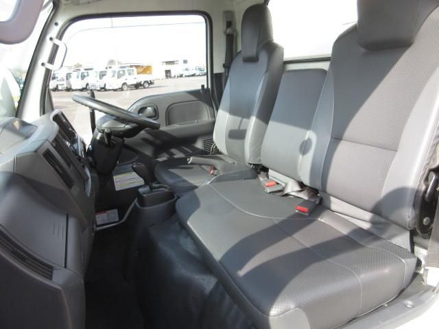 ISUZU ELF 2023 Image 31