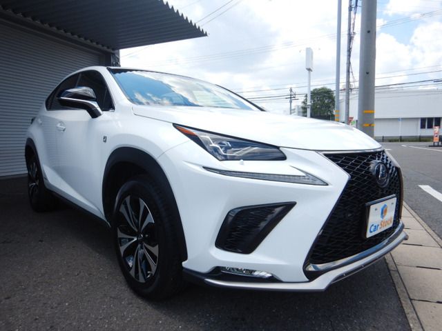 TOYOTA LEXUS NX300H 2017 Image 31