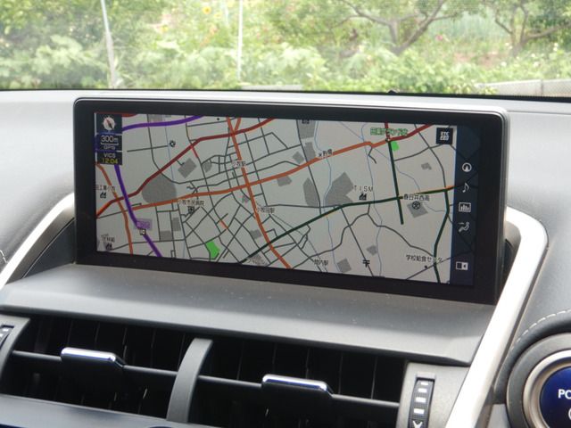 TOYOTA LEXUS NX300H 2017 Image 31