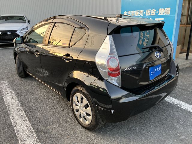 TOYOTA AQUA 2014 Image 31