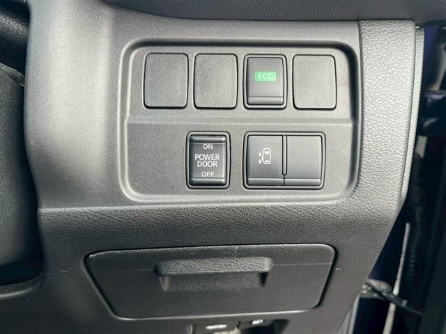 NISSAN SERENA  WG 2017 Image 31