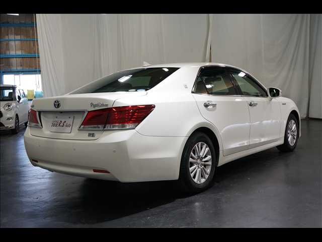 TOYOTA CROWN SEDAN HYBRID 2014 Image 31