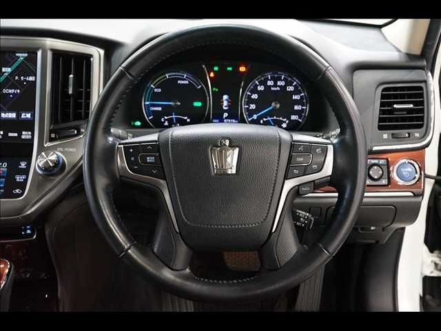 TOYOTA CROWN SEDAN HYBRID 2014 Image 31