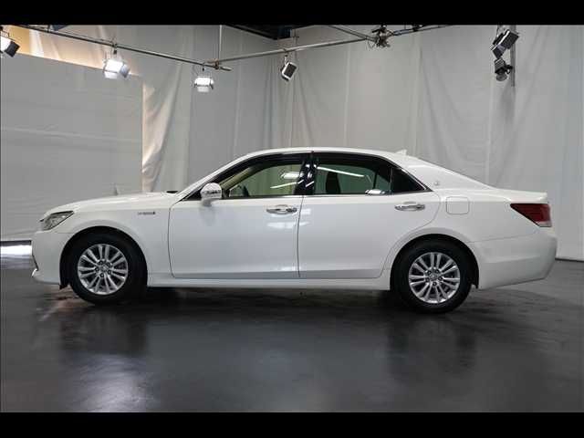 TOYOTA CROWN SEDAN HYBRID 2014 Image 31