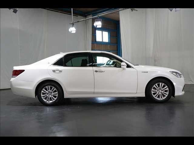 TOYOTA CROWN SEDAN HYBRID 2014 Image 31