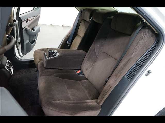 TOYOTA CROWN SEDAN HYBRID 2014 Image 31