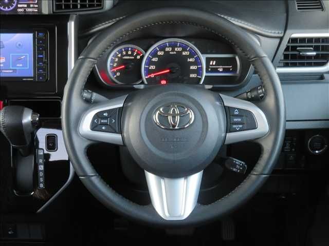 TOYOTA ROOMY 2018 Image 31