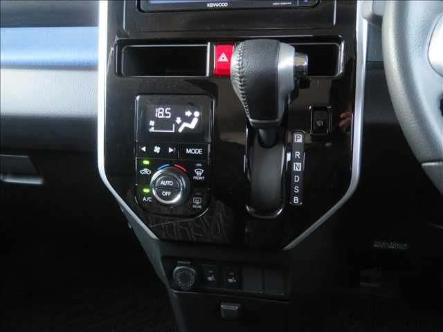 TOYOTA ROOMY 2018 Image 31