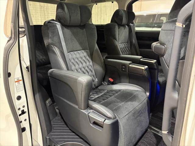 TOYOTA ALPHARD 2015 Image 31