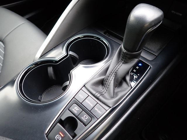 TOYOTA CAMRY HYBRID 2019 Image 31