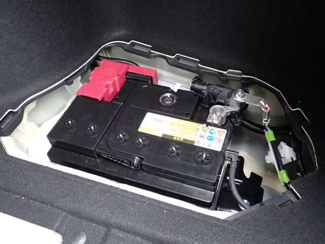 TOYOTA CAMRY HYBRID 2019 Image 31