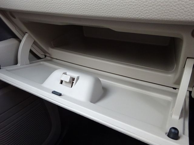 HONDA N BOX 2020 Image 31