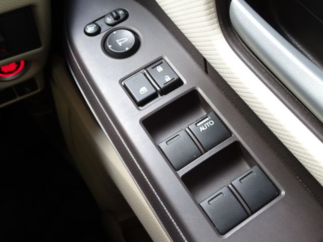 HONDA N BOX 2020 Image 31