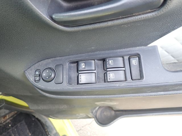 DAIHATSU TANTO 4WD 2021 Image 31