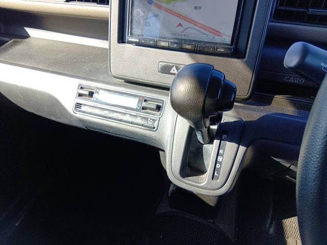 SUZUKI WAGON R 2021 Image 31