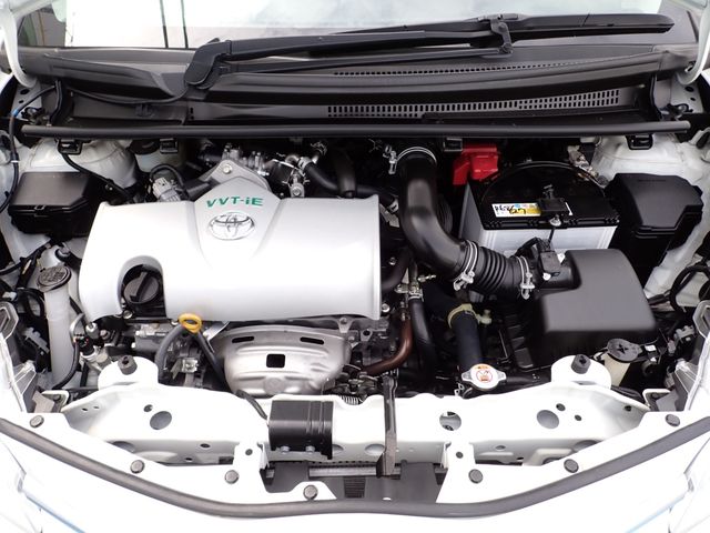 TOYOTA VITZ 2019 Image 31
