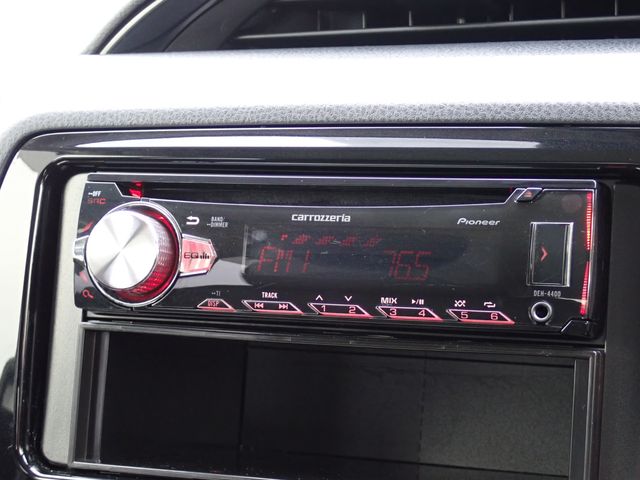 TOYOTA VITZ 2019 Image 31