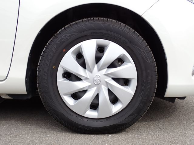 TOYOTA VITZ 2019 Image 31