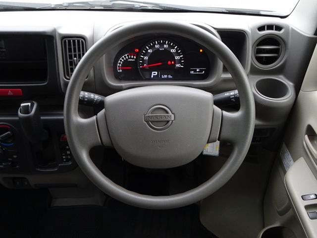 NISSAN NV100 CLIPPER 2022 Image 31