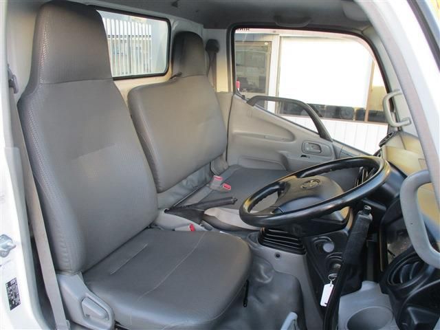 HINO DUTRO 2014 Image 31