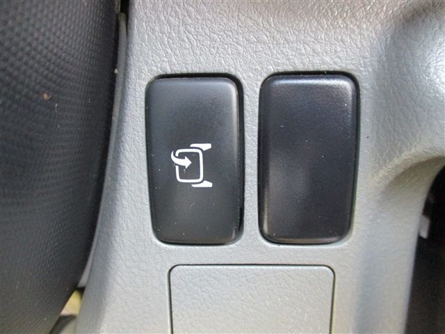 HINO DUTRO 2014 Image 31