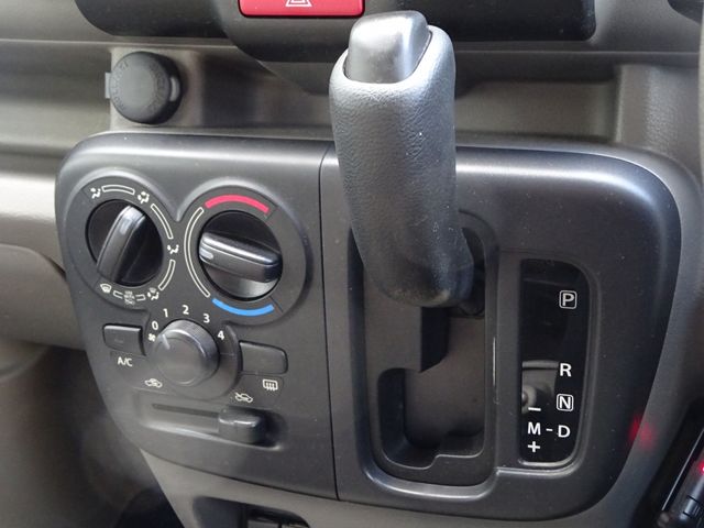 NISSAN NV100 CLIPPER 2022 Image 31