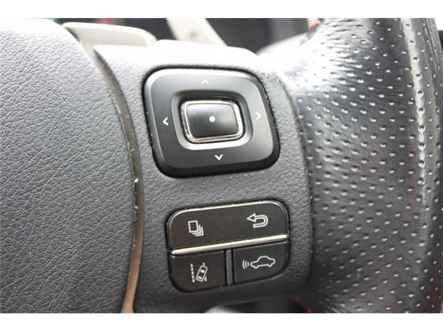 TOYOTA LEXUS IS300H 2017 Image 31