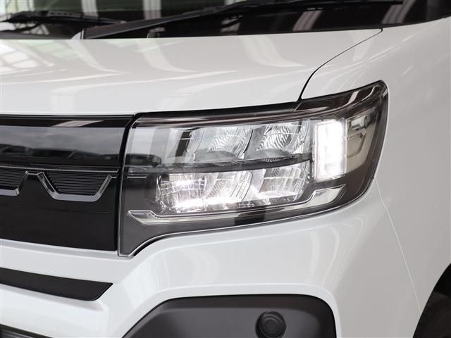 DAIHATSU TANTO FAN CROSS 2025 Image 31