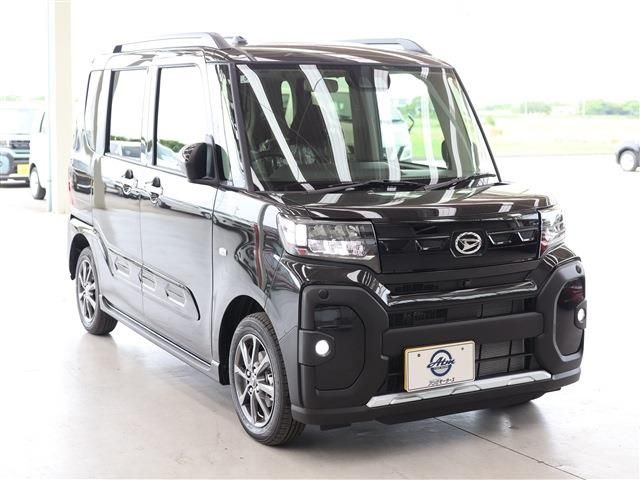 DAIHATSU TANTO FAN CROSS 2025 Image 31
