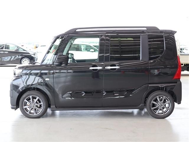 DAIHATSU TANTO FAN CROSS 2025 Image 31