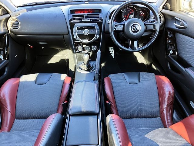 MAZDA RX-8 2013 Image 31