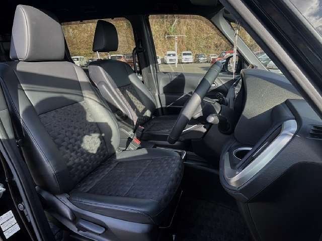 TOYOTA VOXY HYBRID 2023 Image 31