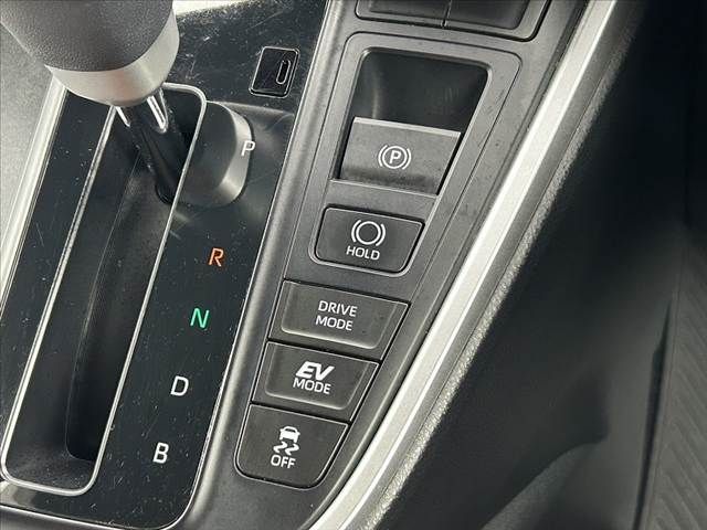 TOYOTA VOXY HYBRID 2022 Image 31