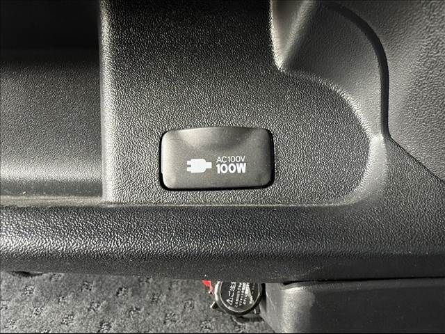 TOYOTA HIACE VAN 2WD 2017 Image 31