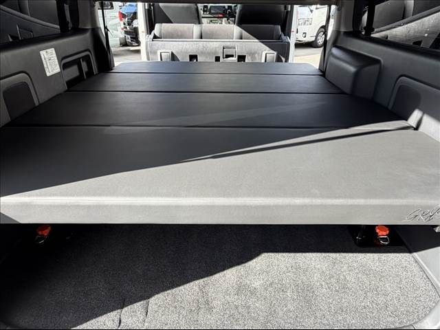 TOYOTA HIACE VAN 2WD 2017 Image 31