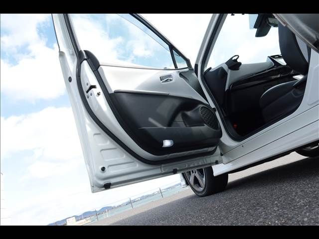 TOYOTA PRIUS 4WD 2017 Image 31