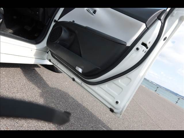 TOYOTA PRIUS 4WD 2017 Image 31