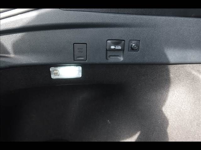 TOYOTA PRIUS 4WD 2017 Image 31