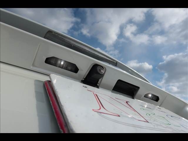 TOYOTA PRIUS 4WD 2017 Image 31