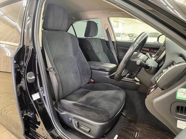 TOYOTA CROWN SEDAN HYBRID 2016 Image 31