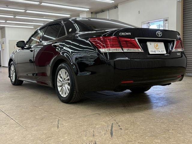 TOYOTA CROWN SEDAN HYBRID 2016 Image 31