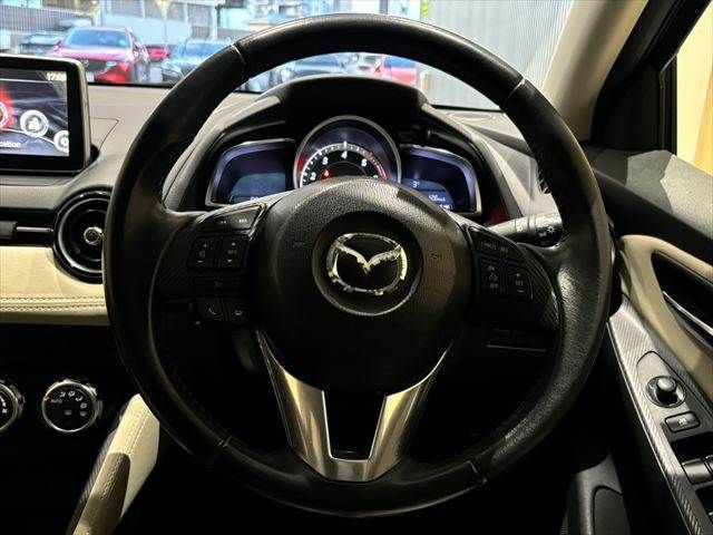 MAZDA DEMIO 2014 Image 31