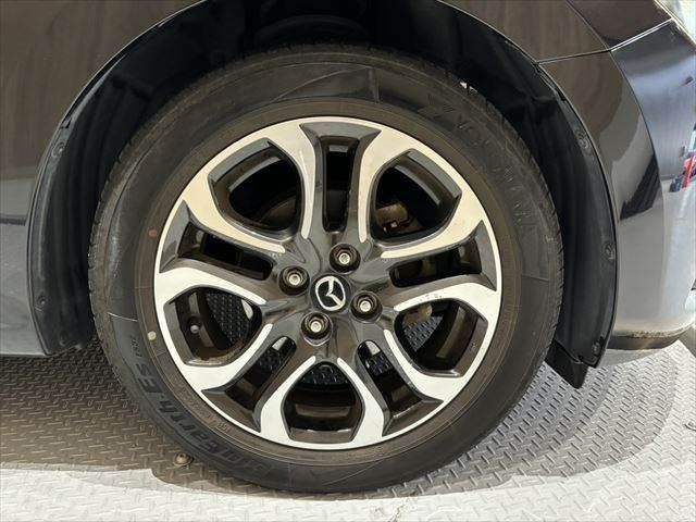 MAZDA DEMIO 2014 Image 31