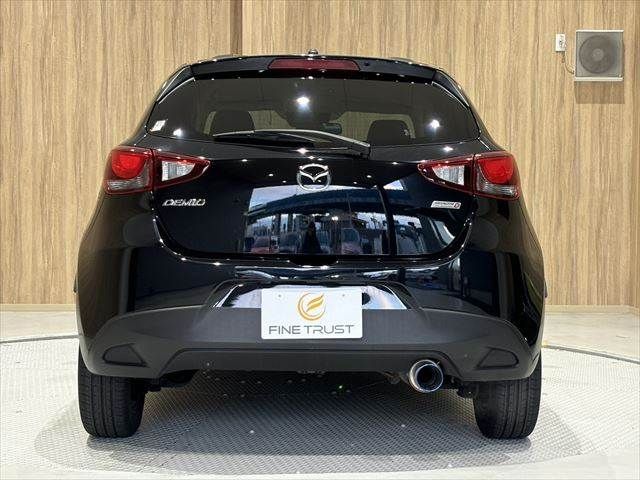 MAZDA DEMIO 2014 Image 31