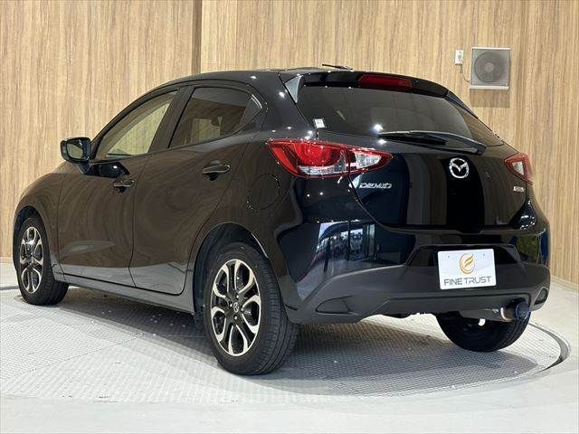 MAZDA DEMIO 2014 Image 31